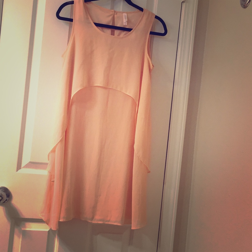 Peach high-midi sleeveless dress with scoop neck